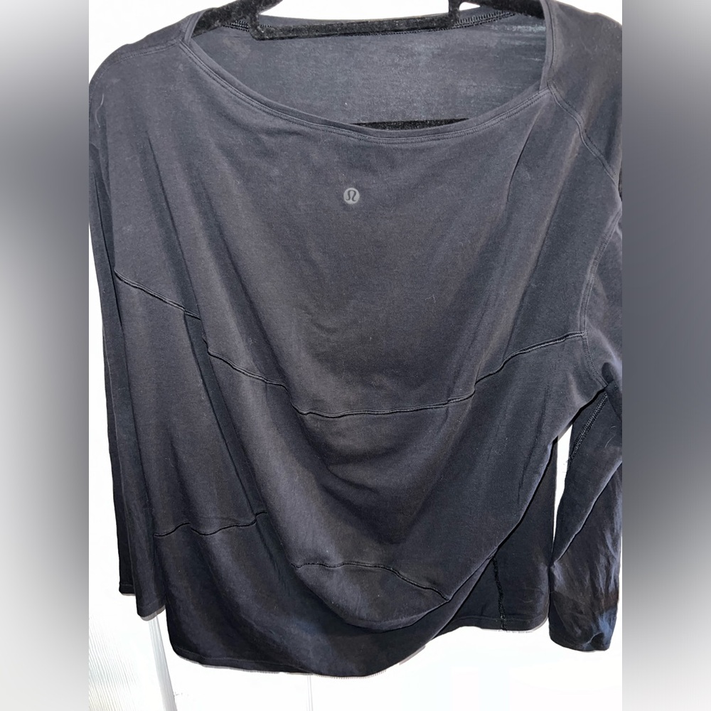 Lululemon Back in Action Long Sleeve Top